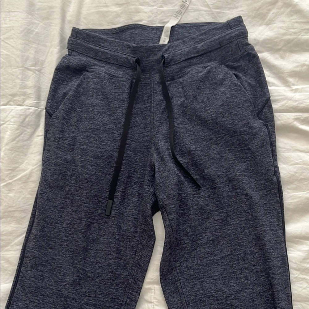 Lululemon dark blue sweatpants/Joggers with Elastic Waistband and Ribbed Cuffs